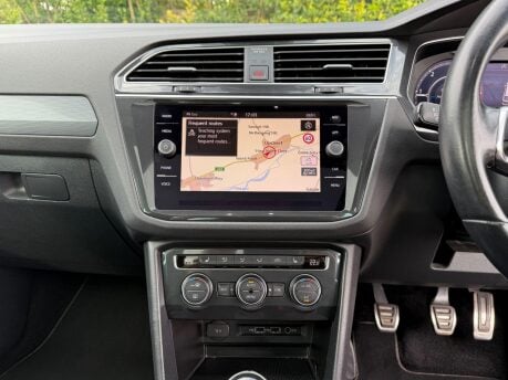 Volkswagen Tiguan 2.0 TDI R-Line Euro 6 (s/s) 5dr 19