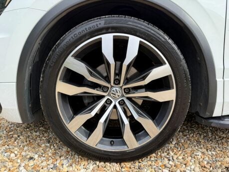 Volkswagen Tiguan 2.0 TDI R-Line Euro 6 (s/s) 5dr 14