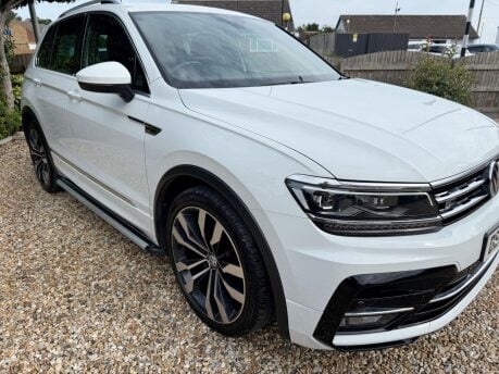 Volkswagen Tiguan 2.0 TDI R-Line Euro 6 (s/s) 5dr 9