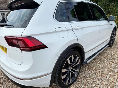 Volkswagen Tiguan 2.0 TDI R-Line Euro 6 (s/s) 5dr 10