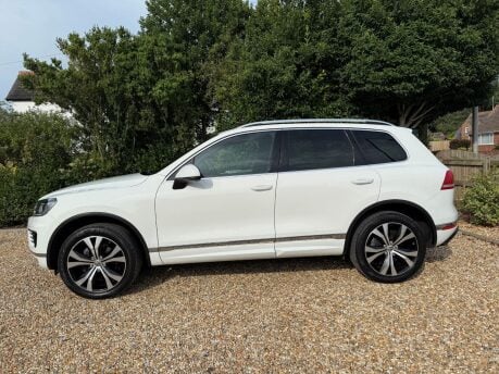 Volkswagen Touareg 3.0 TDI V6 BlueMotion Tech R-Line Tiptronic 4WD Euro 6 (s/s) 5dr 5