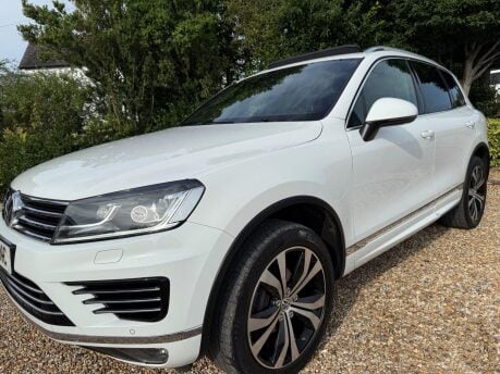 Volkswagen Touareg 3.0 TDI V6 BlueMotion Tech R-Line Tiptronic 4WD Euro 6 (s/s) 5dr 7