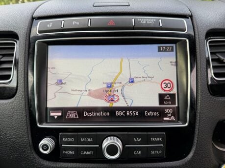 Volkswagen Touareg 3.0 TDI V6 BlueMotion Tech R-Line Tiptronic 4WD Euro 6 (s/s) 5dr 20