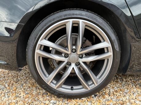 Audi A6 2.0 TDI ultra Black Edition S Tronic Euro 6 (s/s) 5dr 14