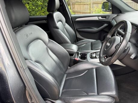 Audi Q5 2.0 TDI S line Plus S Tronic quattro Euro 5 (s/s) 5dr 23