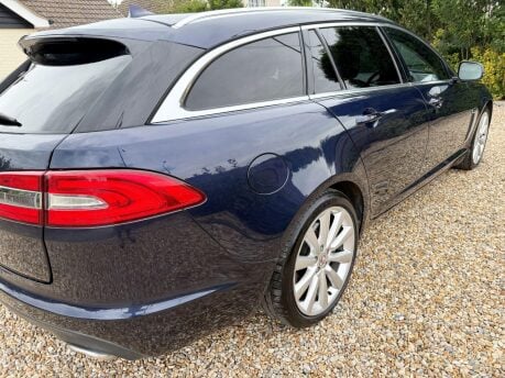Jaguar XF 2.2d Portfolio Sportbrake Auto Euro 5 (s/s) 5dr 8