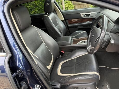 Jaguar XF 2.2d Portfolio Sportbrake Auto Euro 5 (s/s) 5dr 24
