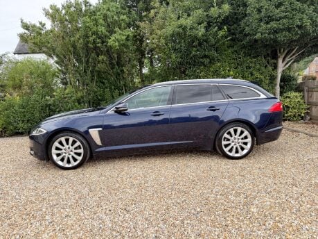 Jaguar XF 2.2d Portfolio Sportbrake Auto Euro 5 (s/s) 5dr 3