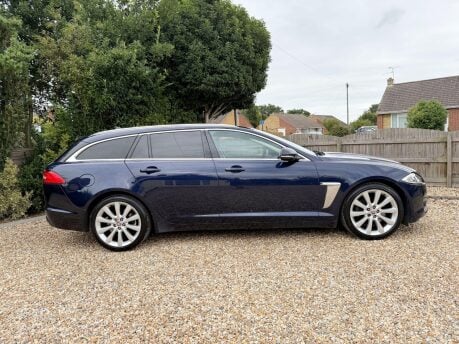 Jaguar XF 2.2d Portfolio Sportbrake Auto Euro 5 (s/s) 5dr 4