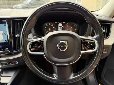 Volvo XC60 2.0 D5 PowerPulse Inscription Auto AWD Euro 6 (s/s) 5dr 15