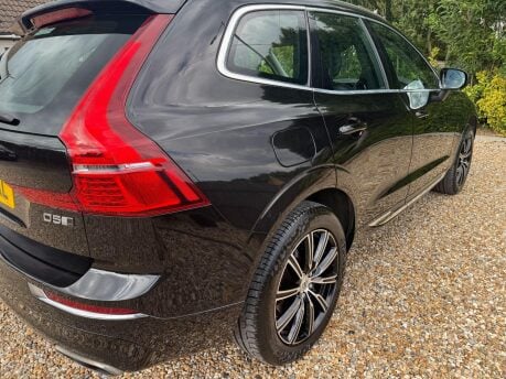 Volvo XC60 2.0 D5 PowerPulse Inscription Auto AWD Euro 6 (s/s) 5dr 8