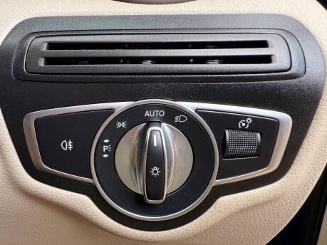 Mercedes-Benz GLC 2.1 GLC220d Sport (Premium Plus) G-Tronic 4MATIC Euro 6 (s/s) 5dr 20