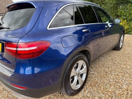 Mercedes-Benz GLC 2.1 GLC220d Sport (Premium Plus) G-Tronic 4MATIC Euro 6 (s/s) 5dr 9