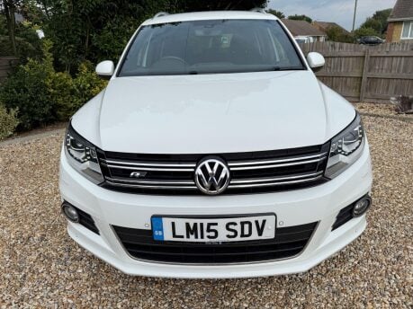 Volkswagen Tiguan 2.0 TDI BlueMotion Tech R-Line DSG 4WD Euro 5 (s/s) 5dr (Nav) 6