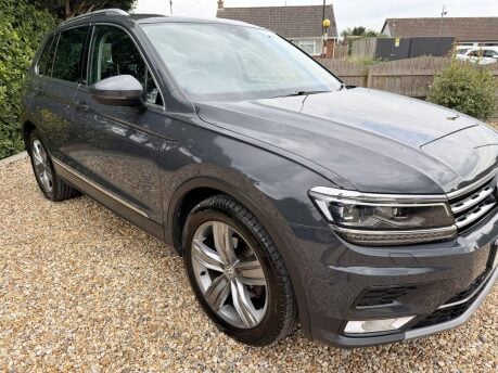Volkswagen Tiguan 2.0 TDI BlueMotion Tech SEL Euro 6 (s/s) 5dr 9