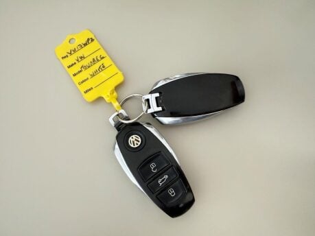 Volkswagen Touareg 3.0 TDI V6 BlueMotion Tech R-Line Plus Tiptronic 4WD Euro 6 (s/s) 5dr 27