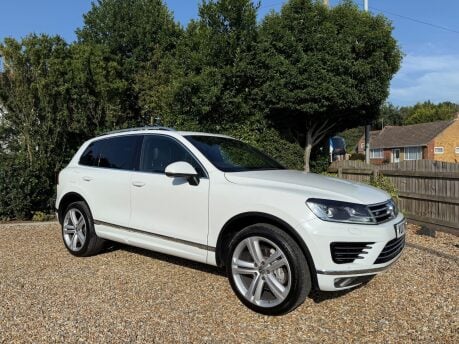 Volkswagen Touareg 3.0 TDI V6 BlueMotion Tech R-Line Plus Tiptronic 4WD Euro 6 (s/s) 5dr 4