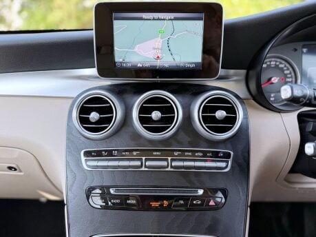 Mercedes-Benz GLC 2.1 GLC220d Sport (Premium) G-Tronic 4MATIC Euro 6 (s/s) 5dr 19