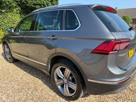 Volkswagen Tiguan 2.0 TDI BlueMotion Tech SEL 4Motion Euro 6 (s/s) 5dr 12