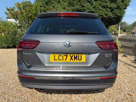 Volkswagen Tiguan 2.0 TDI BlueMotion Tech SEL 4Motion Euro 6 (s/s) 5dr 11