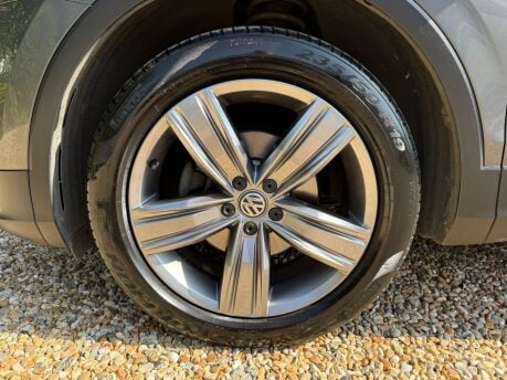 Volkswagen Tiguan 2.0 TDI BlueMotion Tech SEL 4Motion Euro 6 (s/s) 5dr 14
