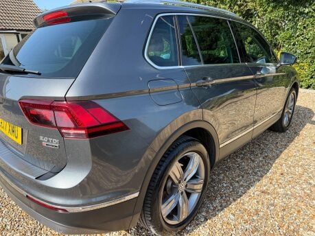 Volkswagen Tiguan 2.0 TDI BlueMotion Tech SEL 4Motion Euro 6 (s/s) 5dr 10