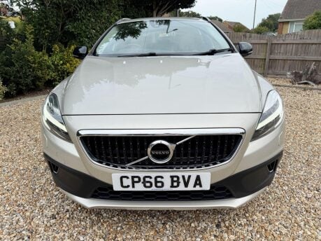 Volvo V40 2.0 T3 Pro Euro 6 (s/s) 5dr 6