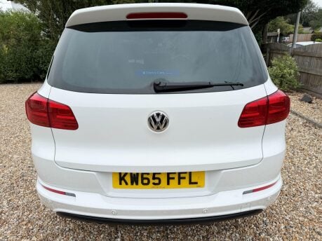 Volkswagen Tiguan 2.0 TDI BlueMotion Tech R-Line Edition DSG 4WD Euro 6 (s/s) 5dr 11