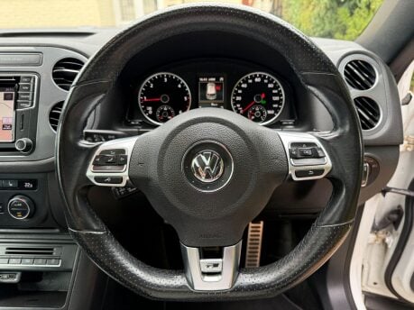Volkswagen Tiguan 2.0 TDI BlueMotion Tech R-Line Edition DSG 4WD Euro 6 (s/s) 5dr 14