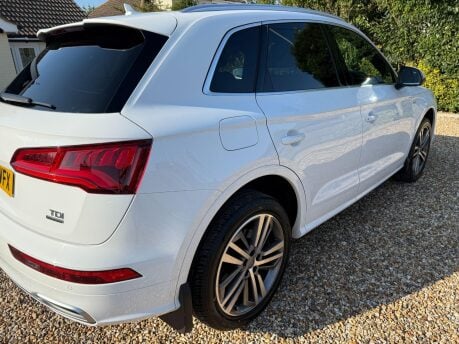 Audi Q5 2.0 TDI 40 S line S Tronic quattro Euro 6 (s/s) 5dr 10