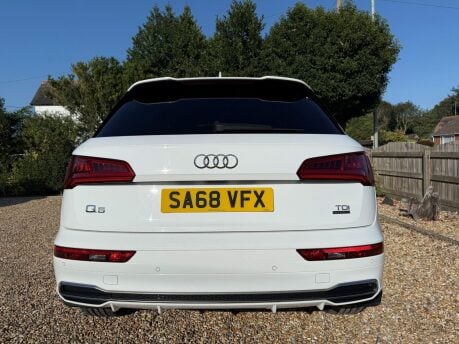 Audi Q5 2.0 TDI 40 S line S Tronic quattro Euro 6 (s/s) 5dr 11