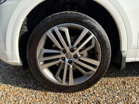 Audi Q5 2.0 TDI 40 S line S Tronic quattro Euro 6 (s/s) 5dr 14