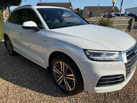 Audi Q5 2.0 TDI 40 S line S Tronic quattro Euro 6 (s/s) 5dr 9