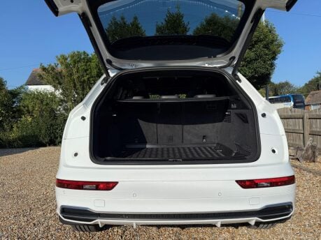 Audi Q5 2.0 TDI 40 S line S Tronic quattro Euro 6 (s/s) 5dr 23