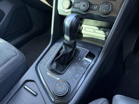 Volkswagen Tiguan 2.0 TDI BlueMotion Tech SEL DSG 4Motion Euro 6 (s/s) 5dr 20