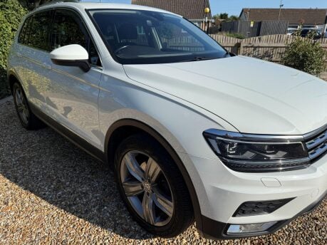 Volkswagen Tiguan 2.0 TDI BlueMotion Tech SEL DSG 4Motion Euro 6 (s/s) 5dr 9