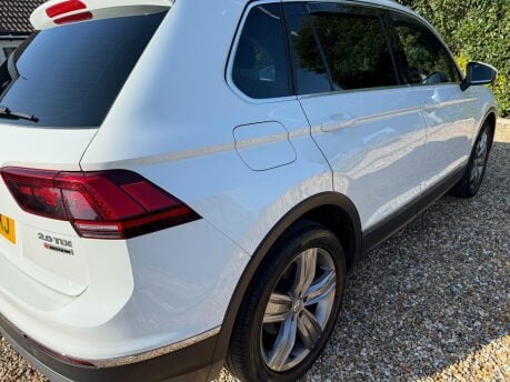 Volkswagen Tiguan 2.0 TDI BlueMotion Tech SEL DSG 4Motion Euro 6 (s/s) 5dr 10