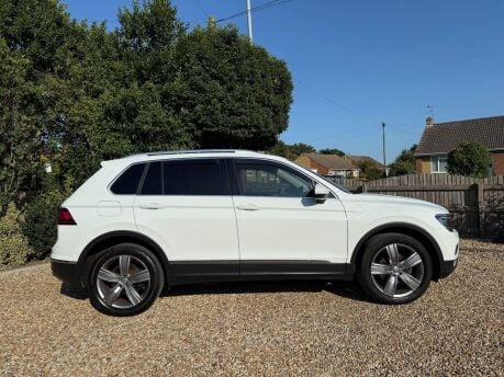 Volkswagen Tiguan 2.0 TDI BlueMotion Tech SEL DSG 4Motion Euro 6 (s/s) 5dr 6