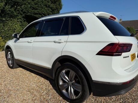 Volkswagen Tiguan 2.0 TDI BlueMotion Tech SEL DSG 4Motion Euro 6 (s/s) 5dr 12