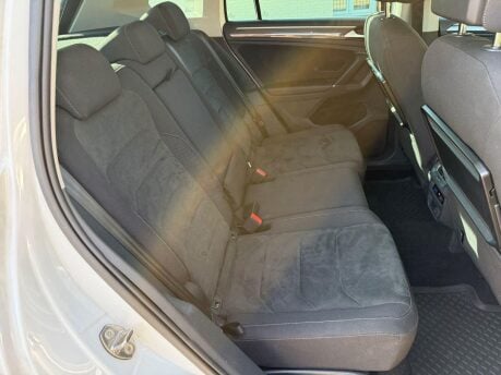 Volkswagen Tiguan 2.0 TDI BlueMotion Tech SEL DSG 4Motion Euro 6 (s/s) 5dr 23