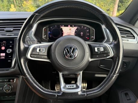 Volkswagen Tiguan 2.0 TDI R-Line Tech Euro 6 (s/s) 5dr 14