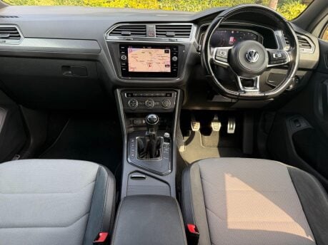 Volkswagen Tiguan 2.0 TDI R-Line Tech Euro 6 (s/s) 5dr 18