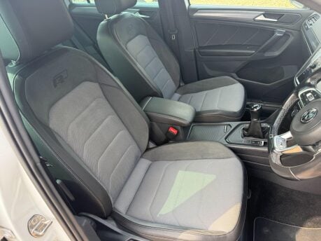 Volkswagen Tiguan 2.0 TDI R-Line Tech Euro 6 (s/s) 5dr 19