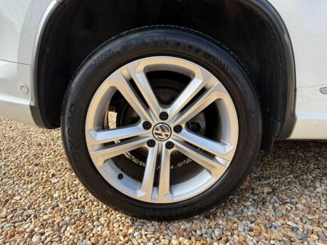 Volkswagen Tiguan 2.0 TDI BlueMotion Tech R-Line 4WD Euro 6 (s/s) 5dr 14
