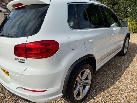 Volkswagen Tiguan 2.0 TDI BlueMotion Tech R-Line 4WD Euro 6 (s/s) 5dr 8