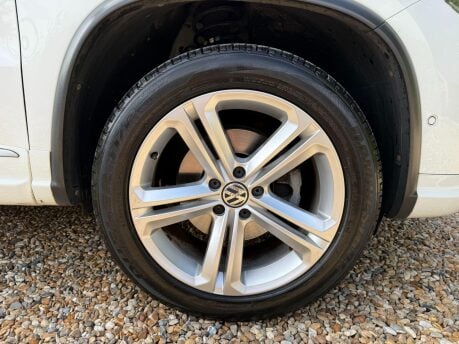 Volkswagen Tiguan 2.0 TDI BlueMotion Tech R-Line 4WD Euro 6 (s/s) 5dr 13