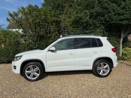 Volkswagen Tiguan 2.0 TDI BlueMotion Tech R-Line 4WD Euro 6 (s/s) 5dr 3