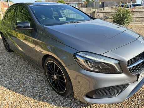 Mercedes-Benz A Class 2.1 A200d AMG Line (Premium) 7G-DCT Euro 6 (s/s) 5dr 7