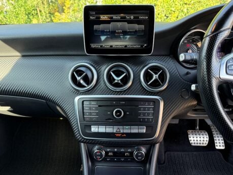 Mercedes-Benz A Class 2.1 A200d AMG Line (Premium) 7G-DCT Euro 6 (s/s) 5dr 16