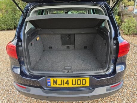 Volkswagen Tiguan 2.0 TDI BlueMotion Tech Match DSG 4WD Euro 5 (s/s) 5dr 24